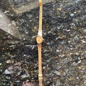 Elgin Diamond Quartz